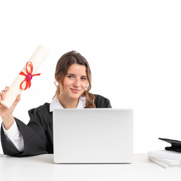 A Importância de Ter uma Graduação: Investimento no Seu Futuro Profissional
