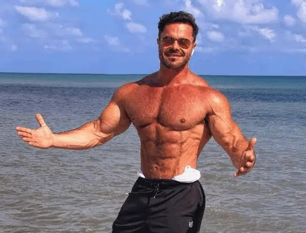 Qual a altura de Renato Cariani? Informação precisa e atualizada sobre o ator