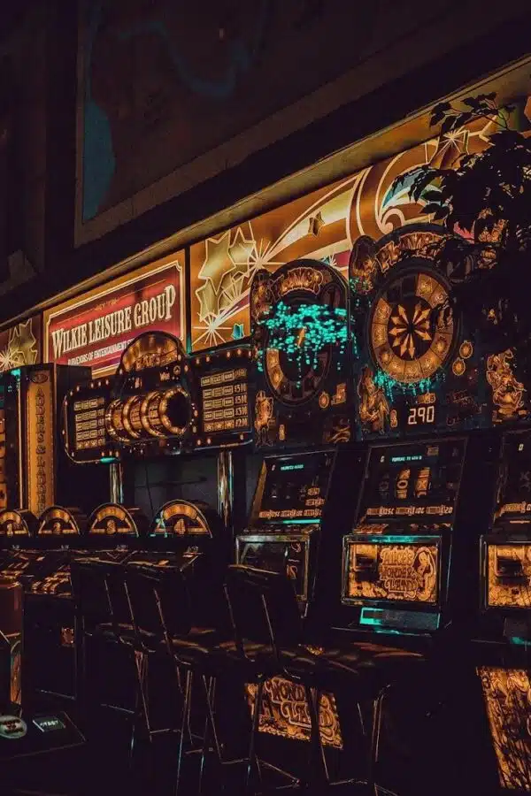Descubra quais os casinos online e casa de apostas com levantamento imediato! A Betano é uma opção, mas são várias as que existem em Portugal.