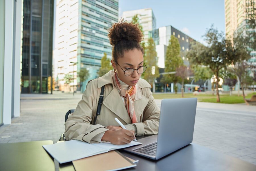 5 motivos que provam que EAD vale a pena para quem busca praticidade