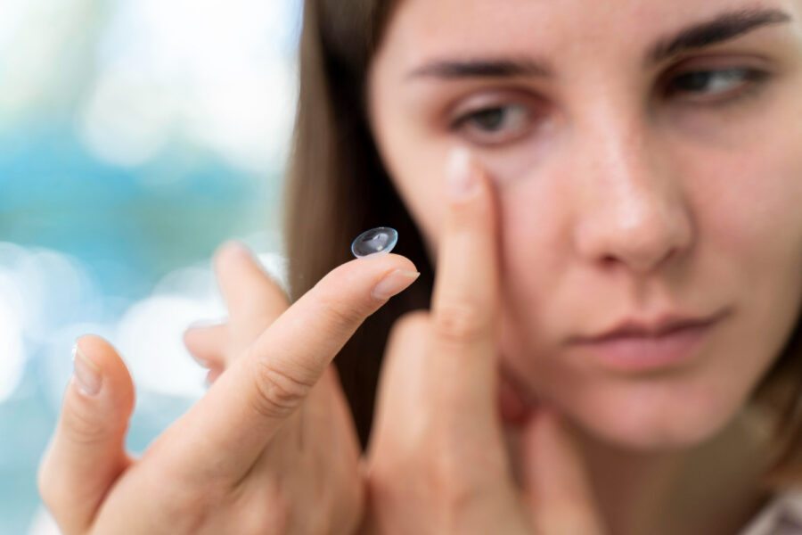 Cuidados de Higiene Essenciais ao Usar Lentes de Contato com Grau