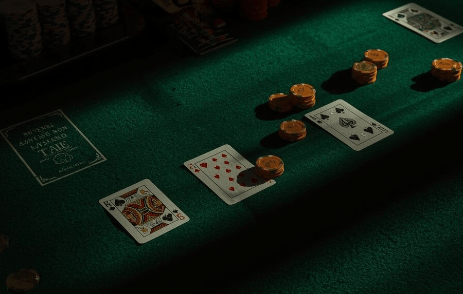 Pôquer vs cassino